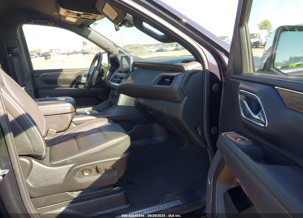 2023 CHEVROLET SUBURBAN 2WD PREMIER VIN: 1GNSCFKD9PR477090