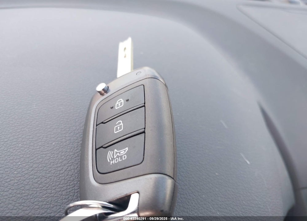 2022 HYUNDAI KONA SE VIN: KM8K22AB2NU771666