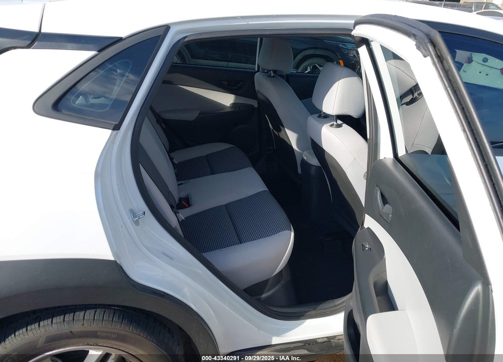 2022 HYUNDAI KONA SE VIN: KM8K22AB2NU771666
