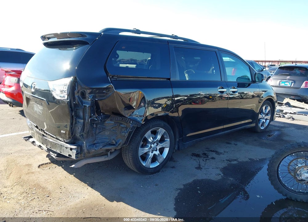 2014 TOYOTA SIENNA SE 8 PASSENGER VIN: 5TDXK3DC4ES508085
