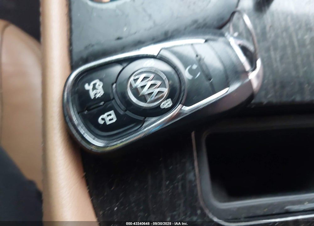 2017 BUICK LACROSSE ESSENCE VIN: 1G4ZP5SS9HU182165