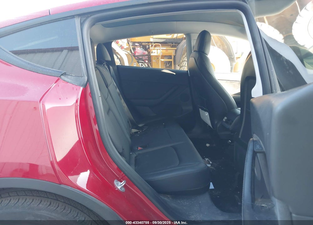 2021 TESLA MODEL Y VIN: 5YJYGDEE2MF251572