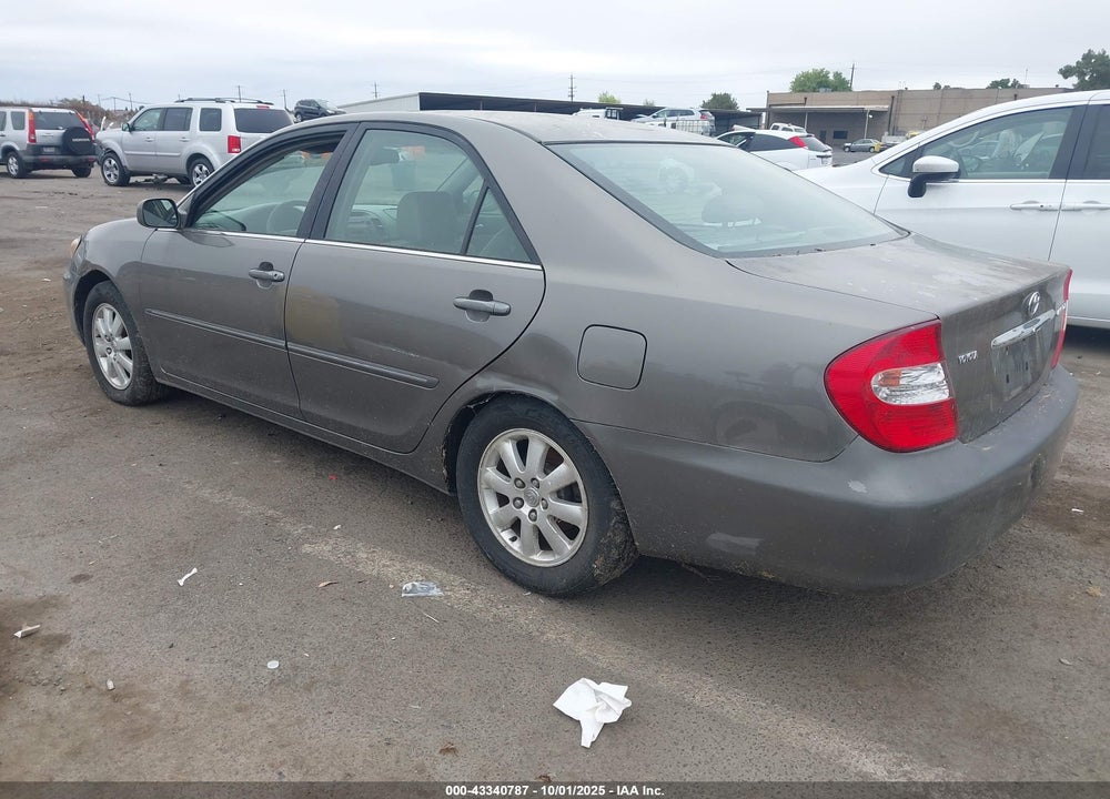 2002 TOYOTA CAMRY XLE VIN: 4T1BE30K72U611762