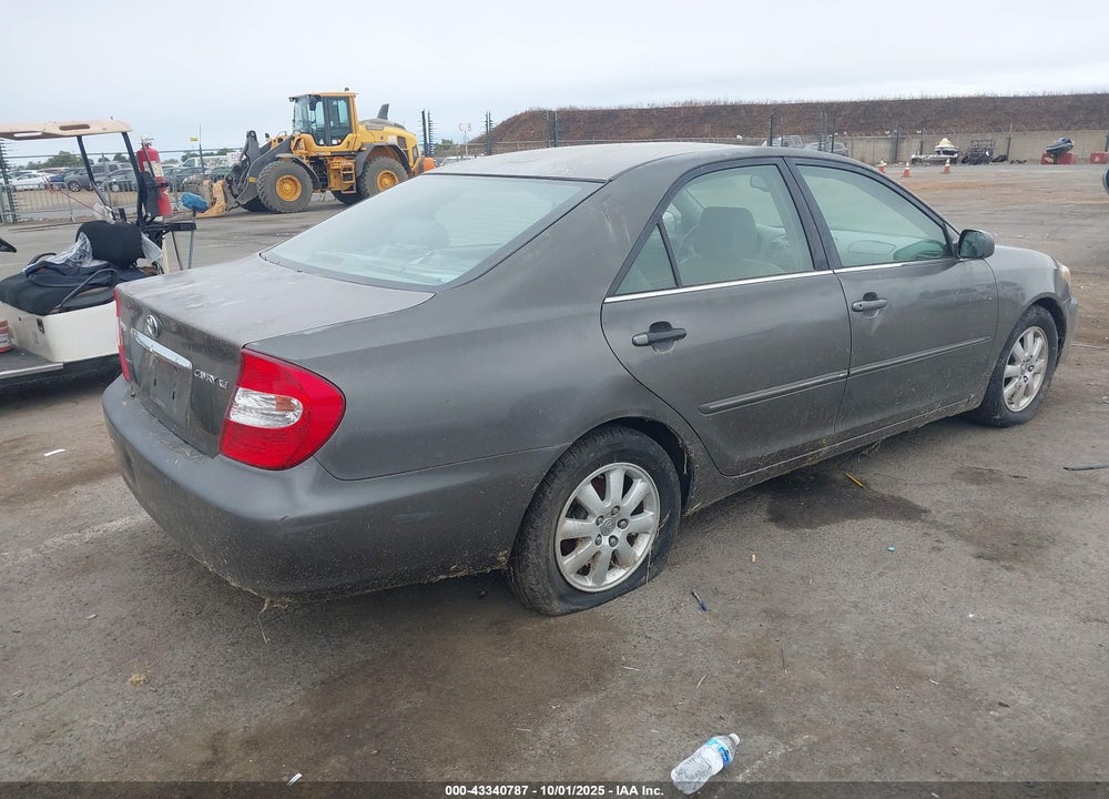 2002 TOYOTA CAMRY XLE VIN: 4T1BE30K72U611762