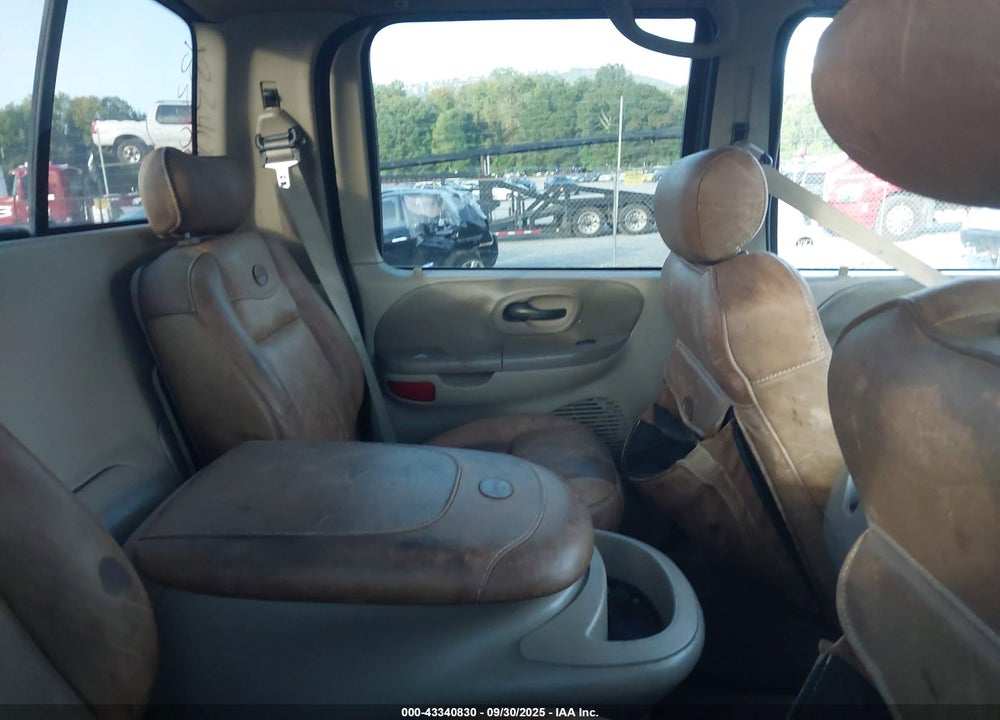 2002 FORD F-150 LARIAT/XLT VIN: 1FTRW07LX2KA56458