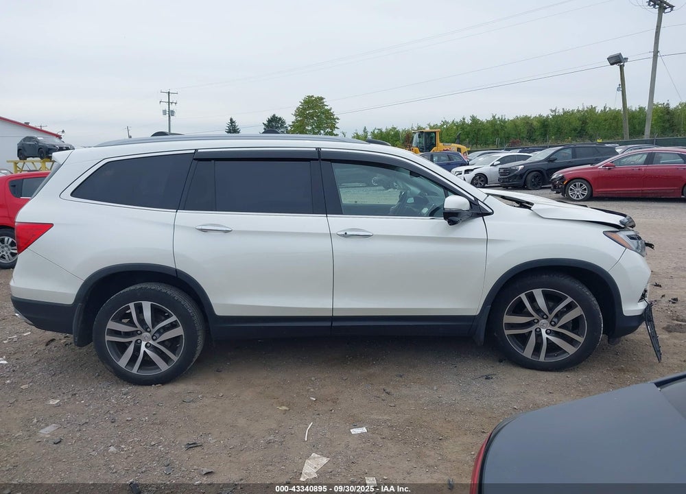 2017 HONDA PILOT VIN: 5FNYF6H91HB023453