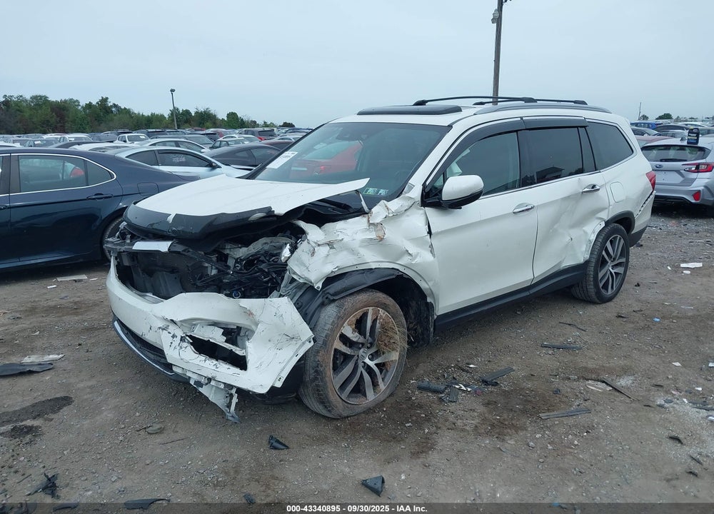 2017 HONDA PILOT VIN: 5FNYF6H91HB023453