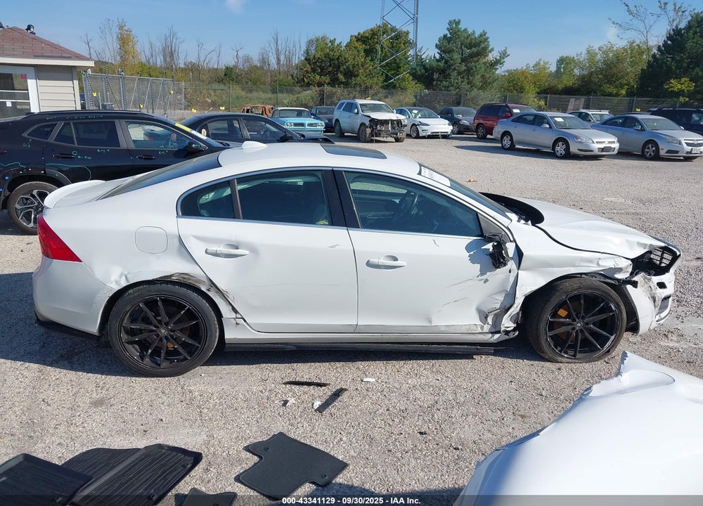 2016 VOLVO S60 T5 R-DESIGN SPECIAL EDITION VIN: YV126MFP6G2394583