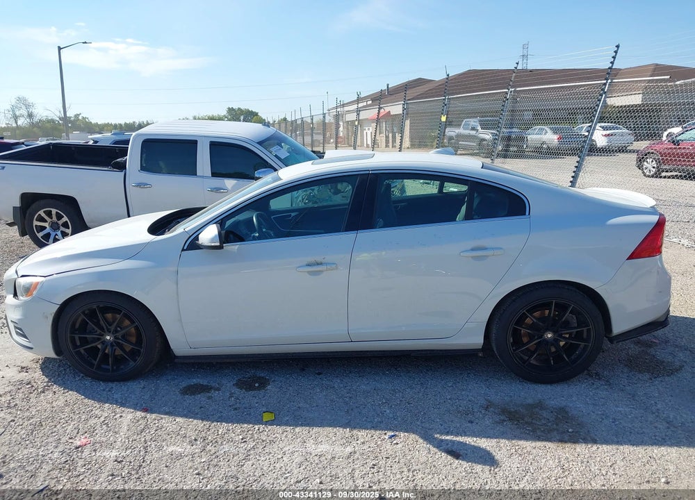 2016 VOLVO S60 T5 R-DESIGN SPECIAL EDITION VIN: YV126MFP6G2394583