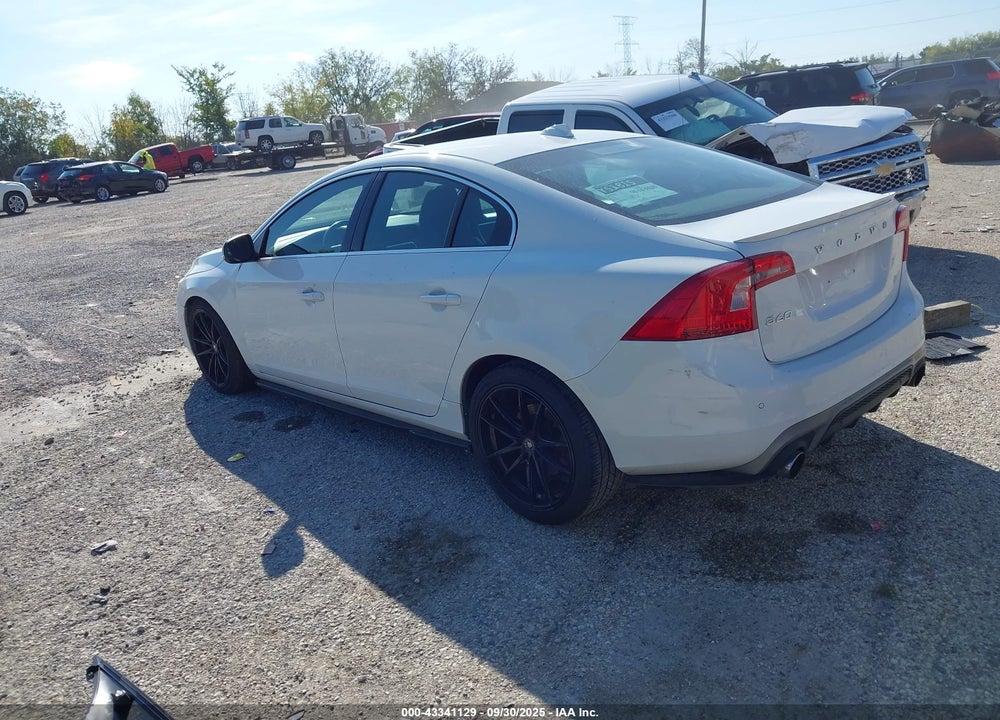 2016 VOLVO S60 T5 R-DESIGN SPECIAL EDITION VIN: YV126MFP6G2394583