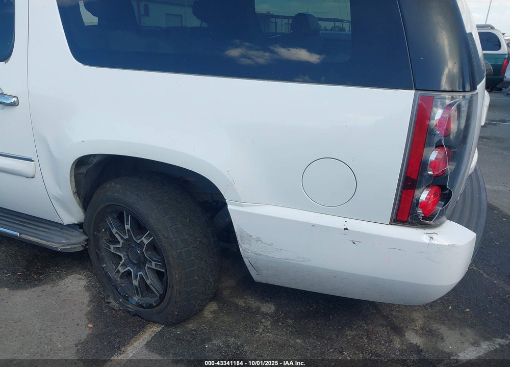 2008 GMC YUKON XL 1500 VIN: 1GKFK66878J210108