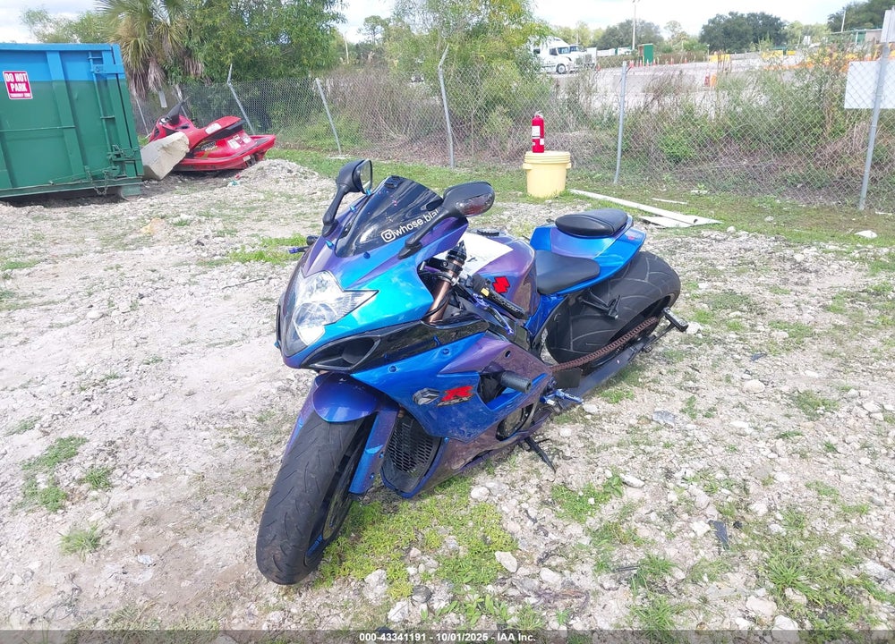 2006 SUZUKI GSX-R1000 VIN: JS1GT76A062113338