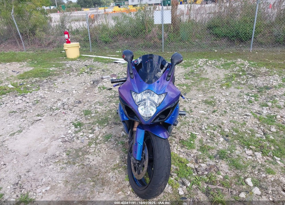 2006 SUZUKI GSX-R1000 VIN: JS1GT76A062113338