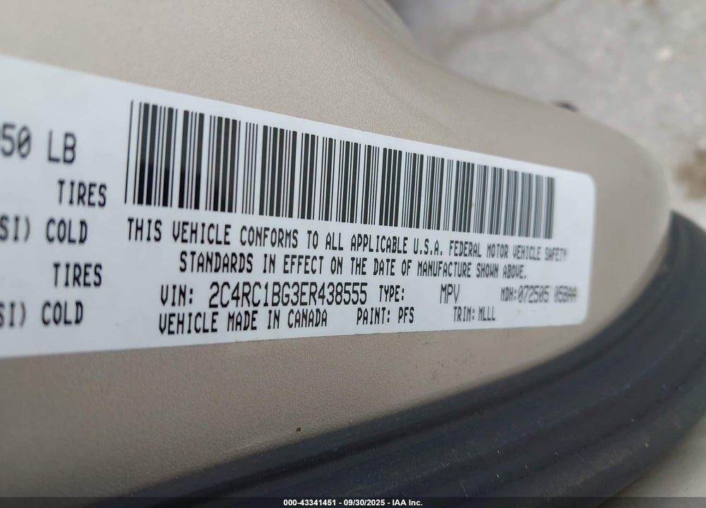 2014 CHRYSLER TOWN & COUNTRY TOURING VIN: 2C4RC1BG3ER438555