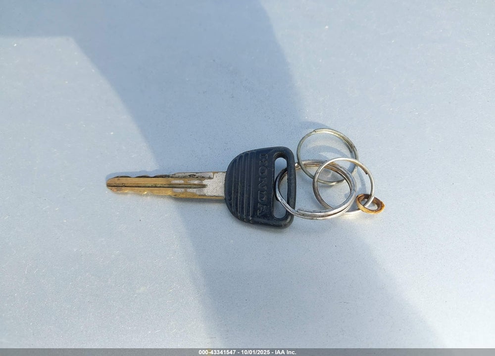 1998 HONDA CIVIC DX VIN: 1HGEJ6125WL068180