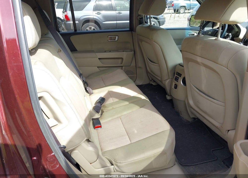 2013 HONDA PILOT VIN: 5FNYF4H44DB071516