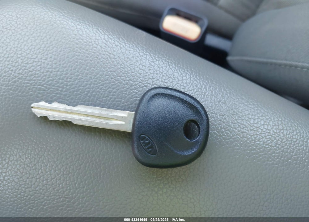 2015 KIA FORTE LX VIN: KNAFK4A63F5418768