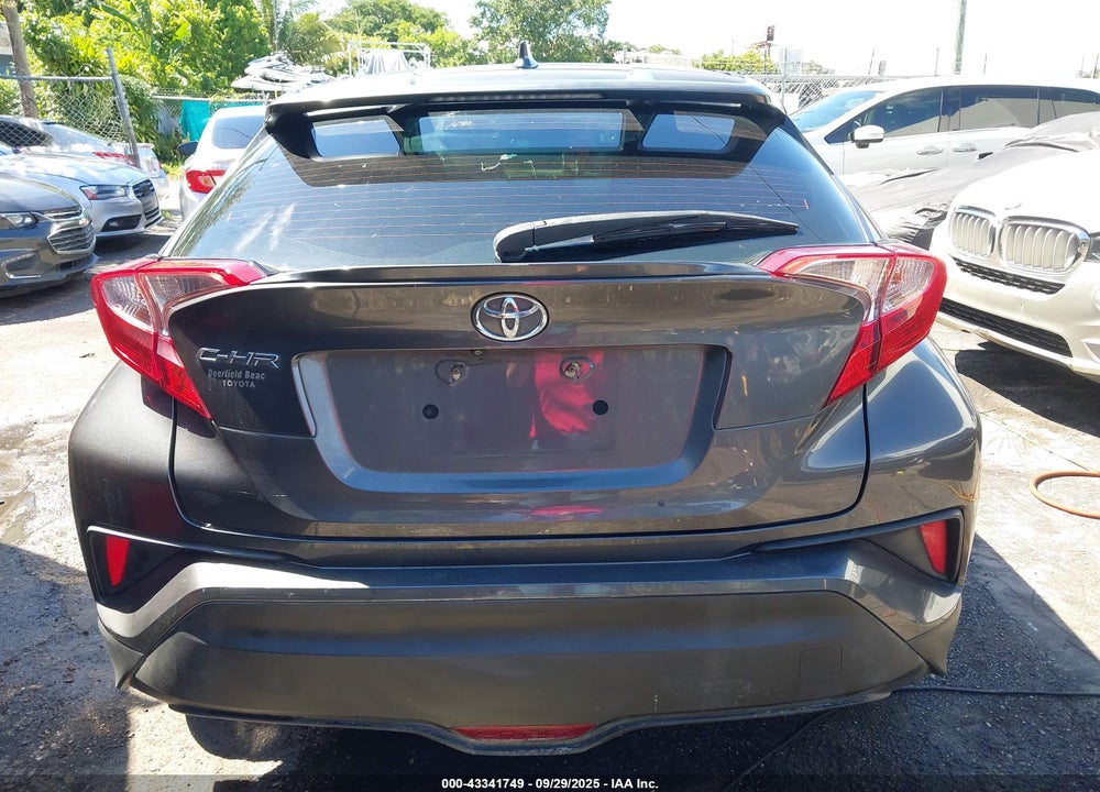 2018 TOYOTA C-HR XLE PREMIUM VIN: NMTKHMBX2JR032481