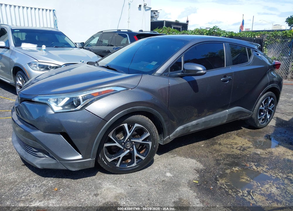 2018 TOYOTA C-HR XLE PREMIUM VIN: NMTKHMBX2JR032481