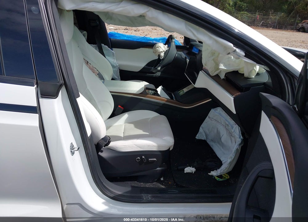 2023 TESLA MODEL X DUAL MOTOR ALL-WHEEL DRIVE/STANDARD RANGE VIN: 7SAXCDE50PF372177