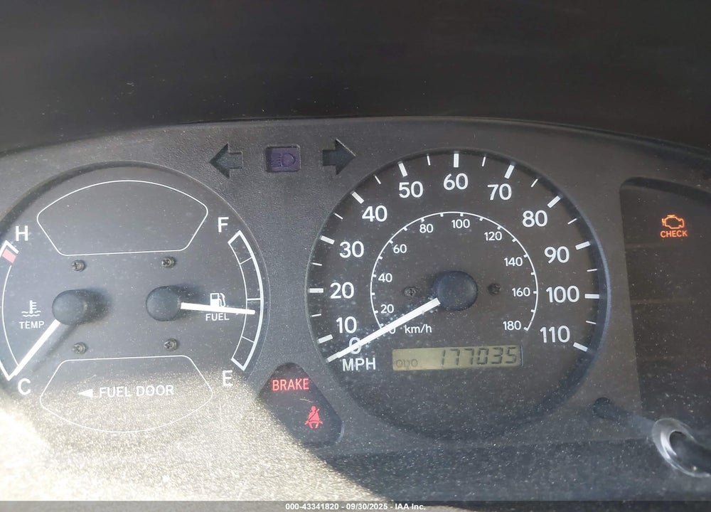 1999 TOYOTA COROLLA CE VIN: 2T1BR12E7XC110878