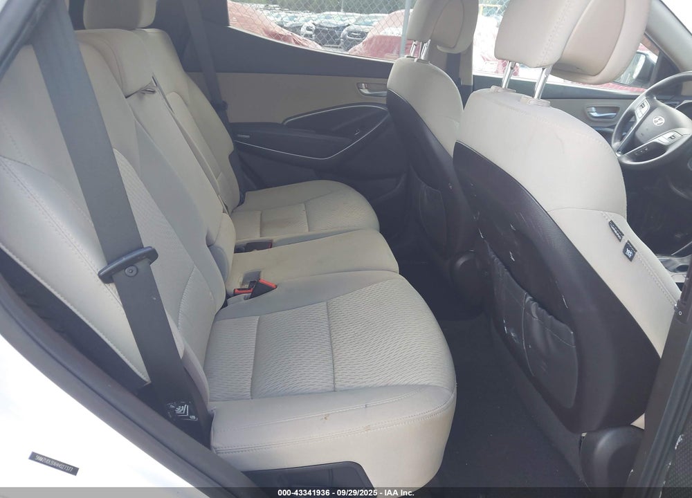 2017 HYUNDAI SANTA FE SPORT 2.4L VIN: 5NMZUDLBXHH027377