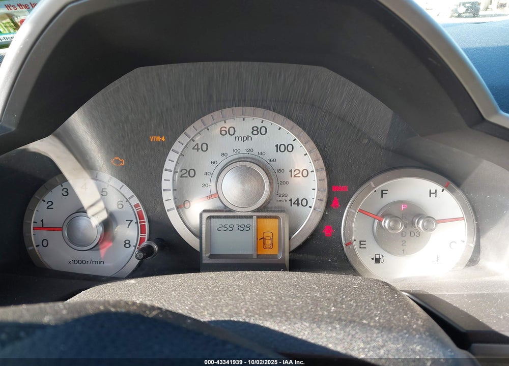 2011 HONDA PILOT LX VIN: 5FNYF4H22BB078542