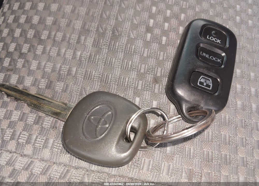 2004 TOYOTA 4RUNNER SR5 V6 VIN: JTEBU14R540040829