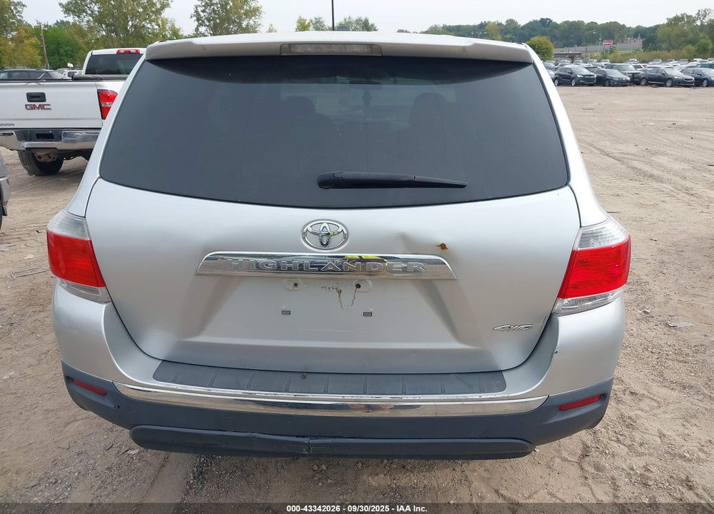 2012 TOYOTA HIGHLANDER BASE V6 VIN: 5TDBK3EH7CS119605