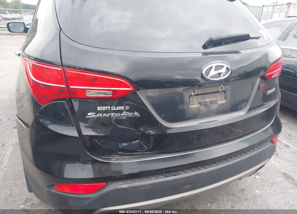 2016 HYUNDAI SANTA FE SPORT 2.4L VIN: 5XYZU3LB0GG319770