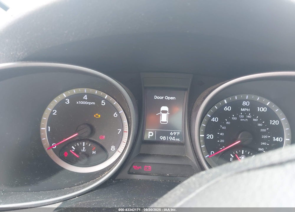 2016 HYUNDAI SANTA FE SPORT 2.4L VIN: 5XYZU3LB0GG319770