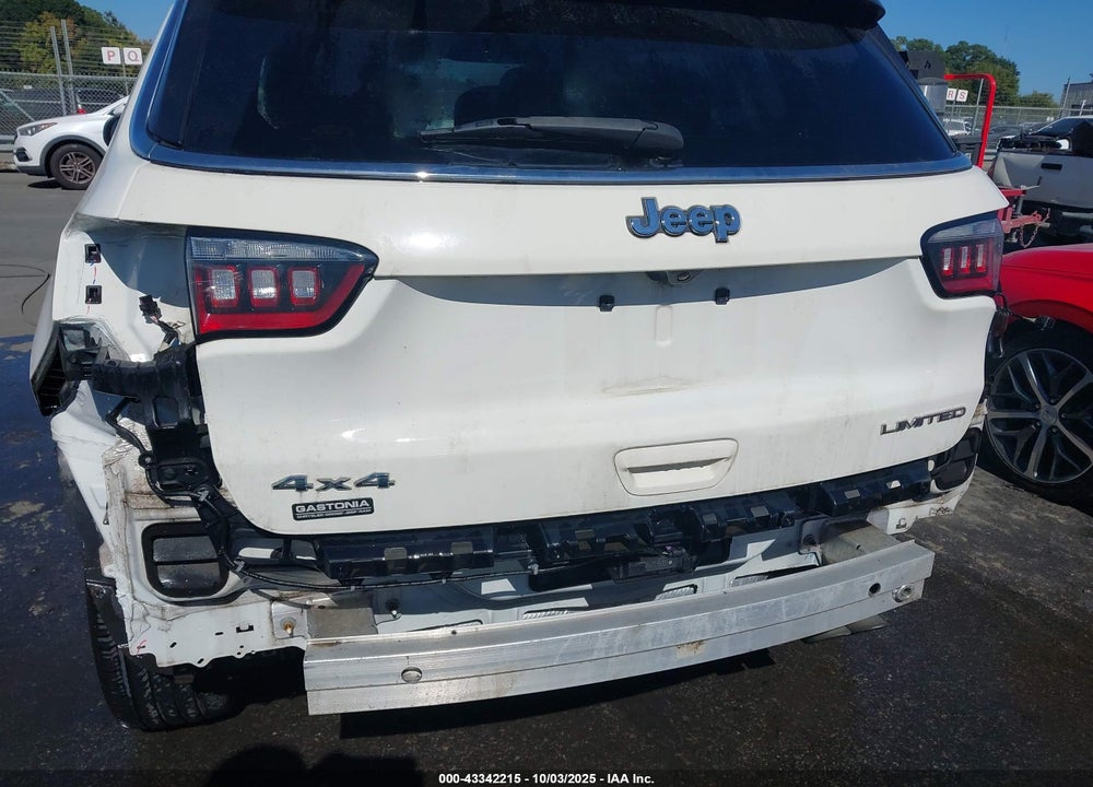 2018 JEEP COMPASS VIN: 3C4NJDCB8JT175219