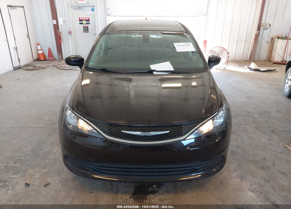 2017 CHRYSLER PACIFICA LX VIN: 2C4RC1CG5HR525425