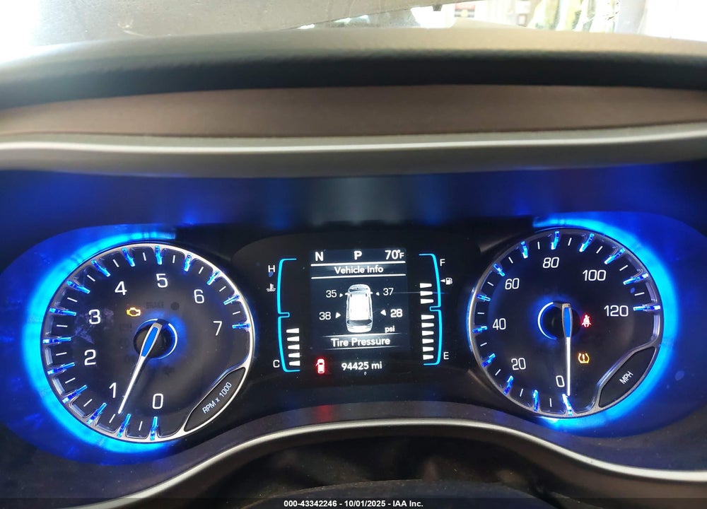 2017 CHRYSLER PACIFICA LX VIN: 2C4RC1CG5HR525425