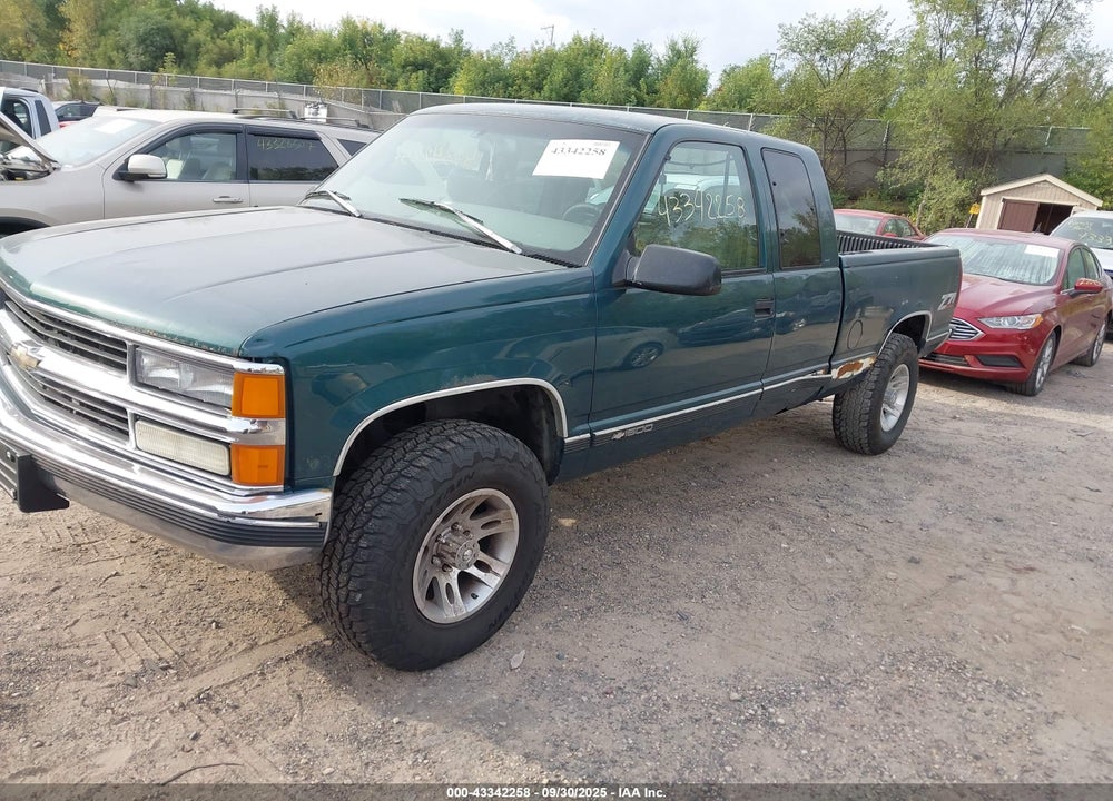 1996 CHEVROLET GMT-400 K1500 VIN: 1GCEK19R4TE144634