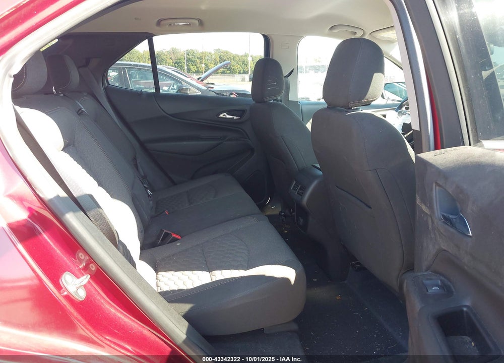 2018 CHEVROLET EQUINOX LT VIN: 2GNAXSEV9J6259683