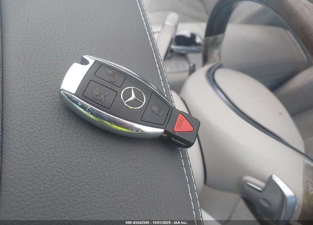 2015 MERCEDES-BENZ S 550 VIN: WDDUG8CB3FA123163