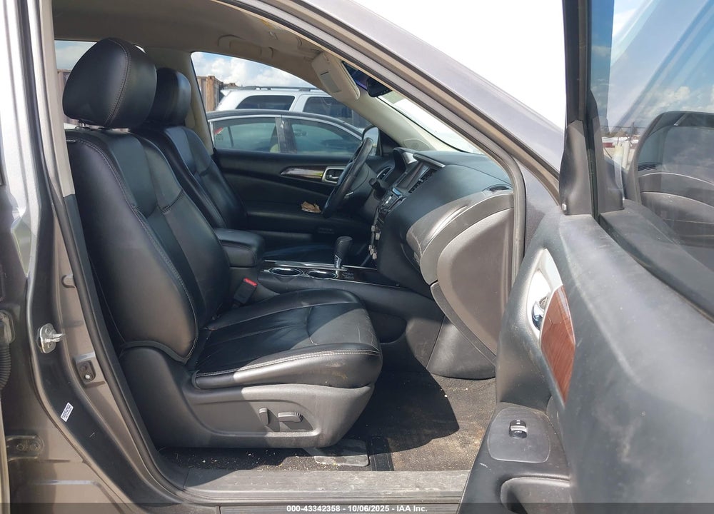 2015 NISSAN PATHFINDER VIN: 5N1AR2MN4FC603077