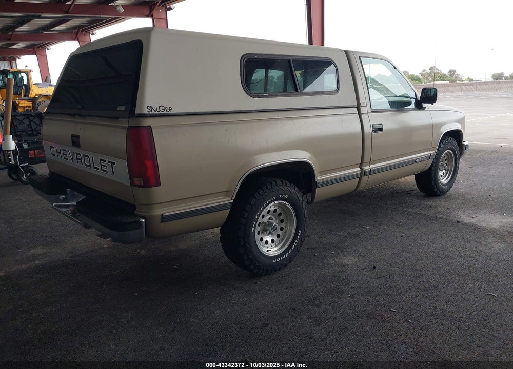 1988 CHEVROLET GMT-400 C1500 VIN: 1GCDC14K0JZ267520