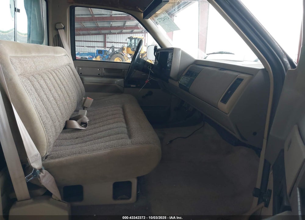 1988 CHEVROLET GMT-400 C1500 VIN: 1GCDC14K0JZ267520