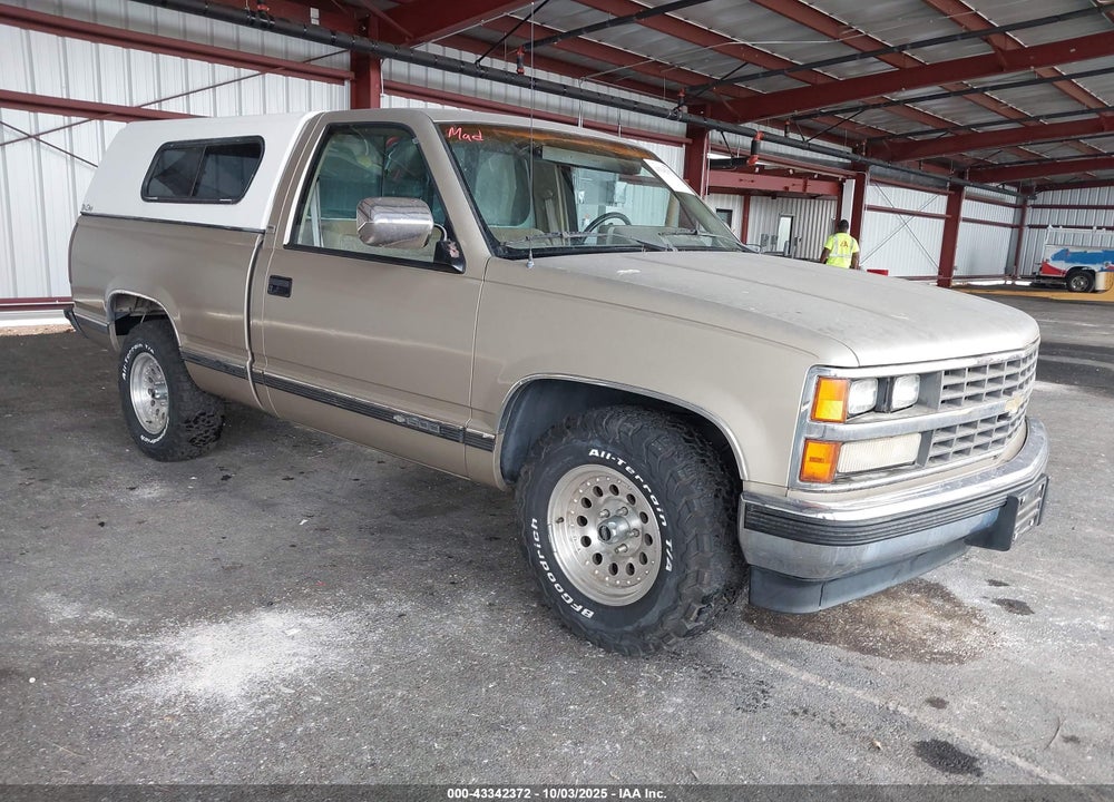 1988 CHEVROLET GMT-400 C1500 VIN: 1GCDC14K0JZ267520