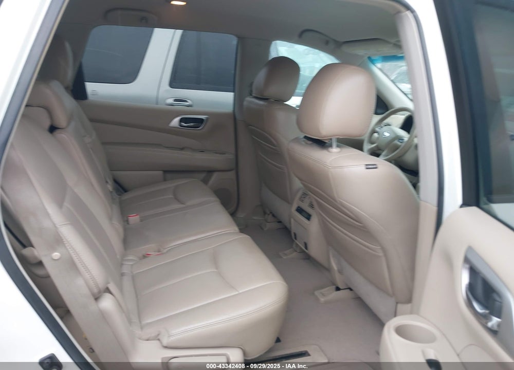 2013 NISSAN PATHFINDER VIN: 5N1AR2MM5DC613282