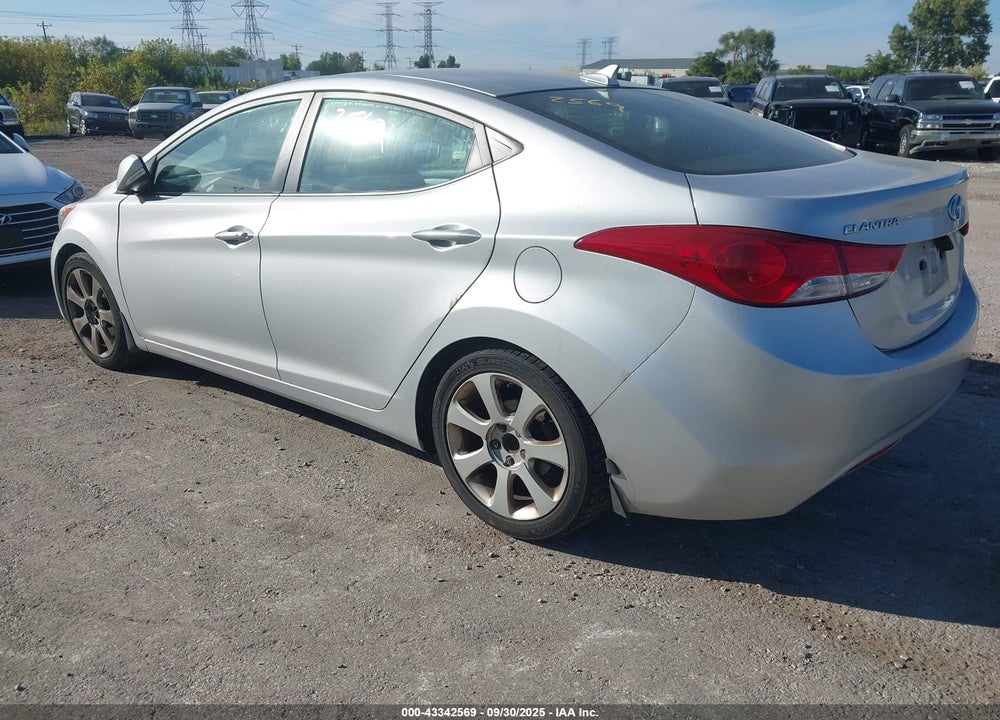 2013 HYUNDAI ELANTRA VIN: KMHDH4AE7DU670845