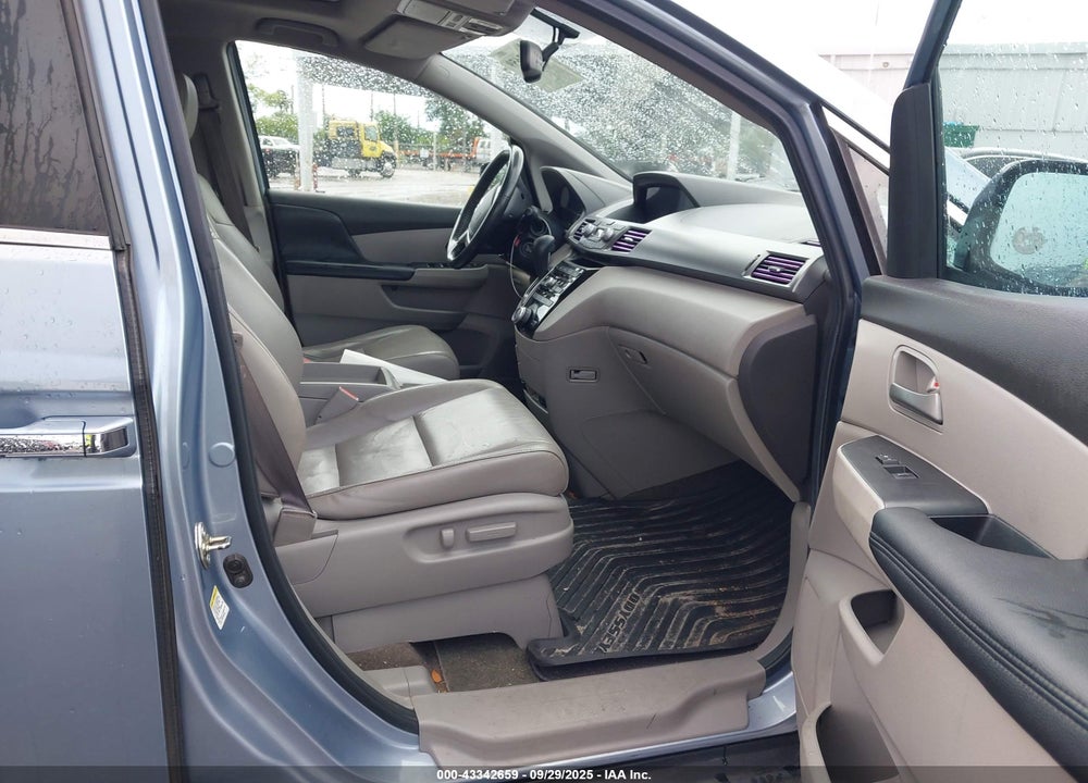 2013 HONDA ODYSSEY EX-L VIN: 5FNRL5H69DB030898