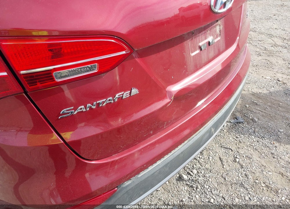 2013 HYUNDAI SANTA FE VIN: 5XYZU3LB5DG044070