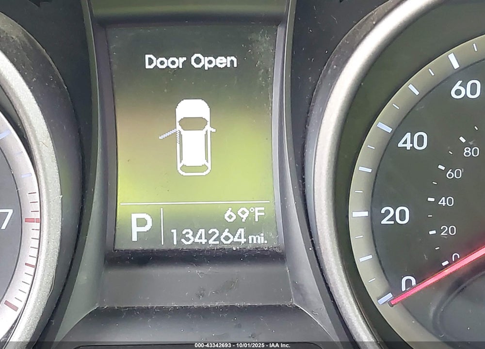 2013 HYUNDAI SANTA FE VIN: 5XYZU3LB5DG044070