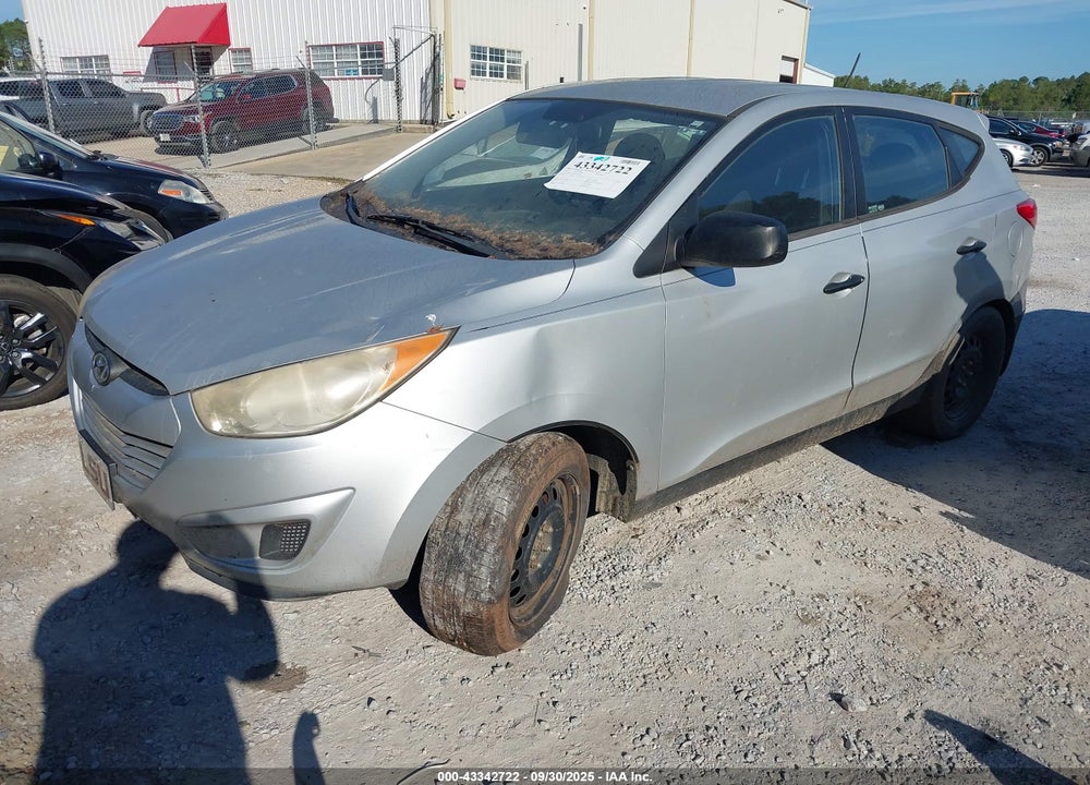 2011 HYUNDAI TUCSON GL VIN: KM8JT3AB3BU200536