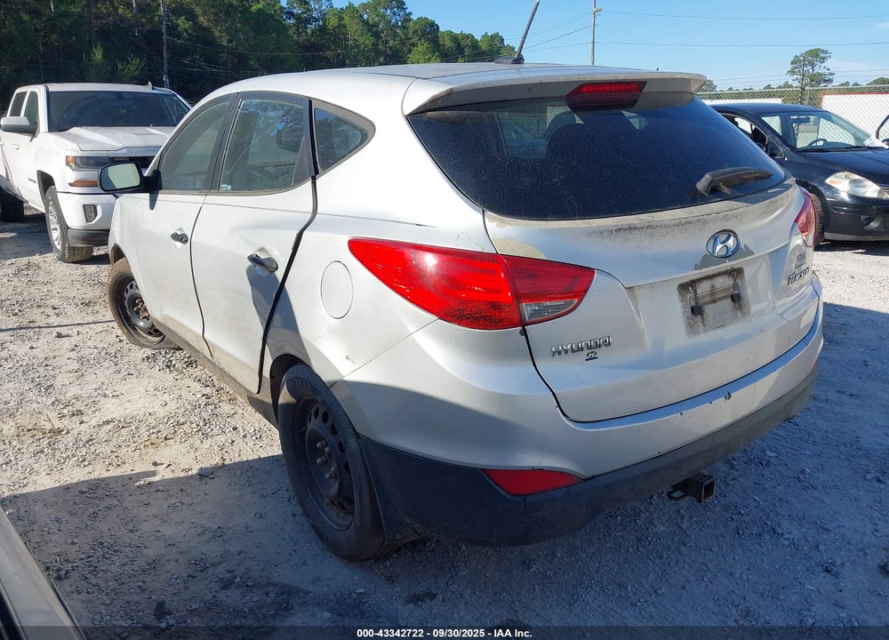 2011 HYUNDAI TUCSON GL VIN: KM8JT3AB3BU200536
