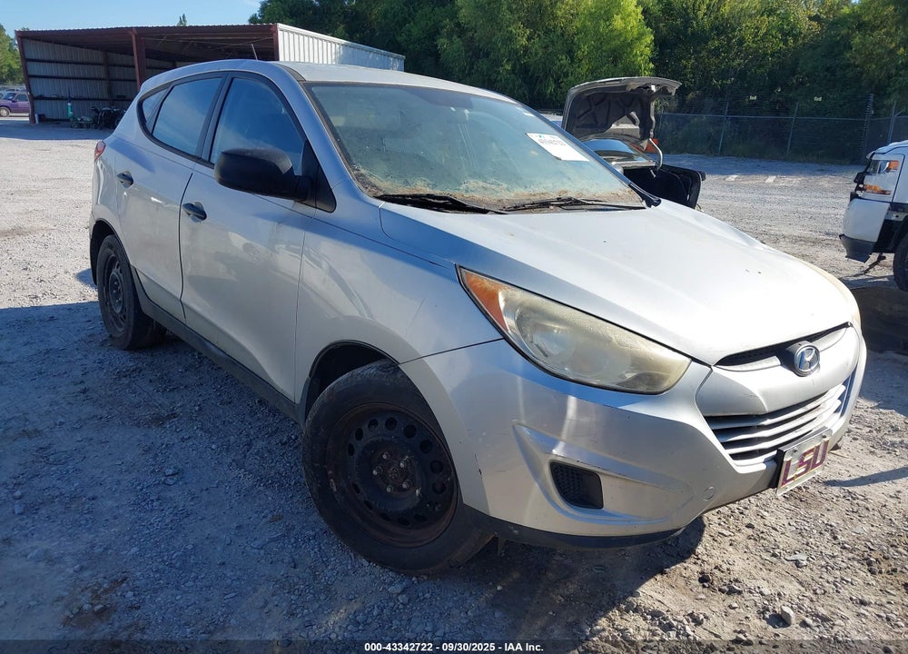 2011 HYUNDAI TUCSON GL VIN: KM8JT3AB3BU200536