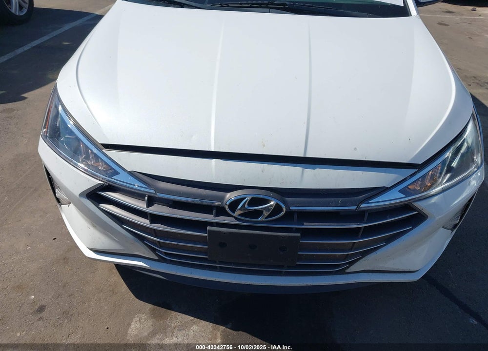 2019 HYUNDAI ELANTRA VIN: 5NPD84LF5KH457863